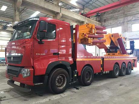 重汽五轴150吨起重运输车