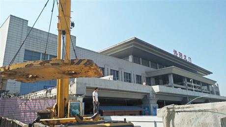 高铁站匝道拆除