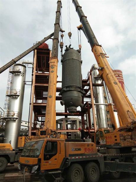 吊装安装化肥厂187吨设备