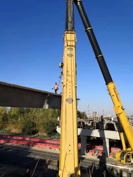 西南环跨宁洛高速30米箱梁