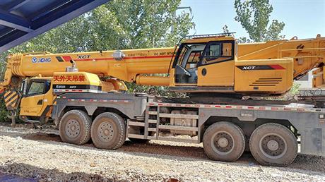 XCT80汽车起重机